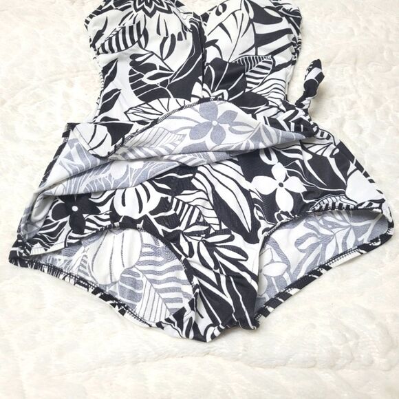 Floral Black and White One-Piece Swimsuit - Picture 5 of 11